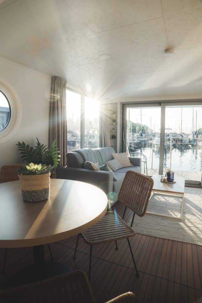Houseboat rental Brabant
